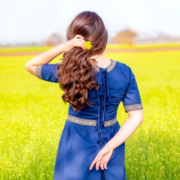 Noble short sleeve dress with ornaments - Image 3